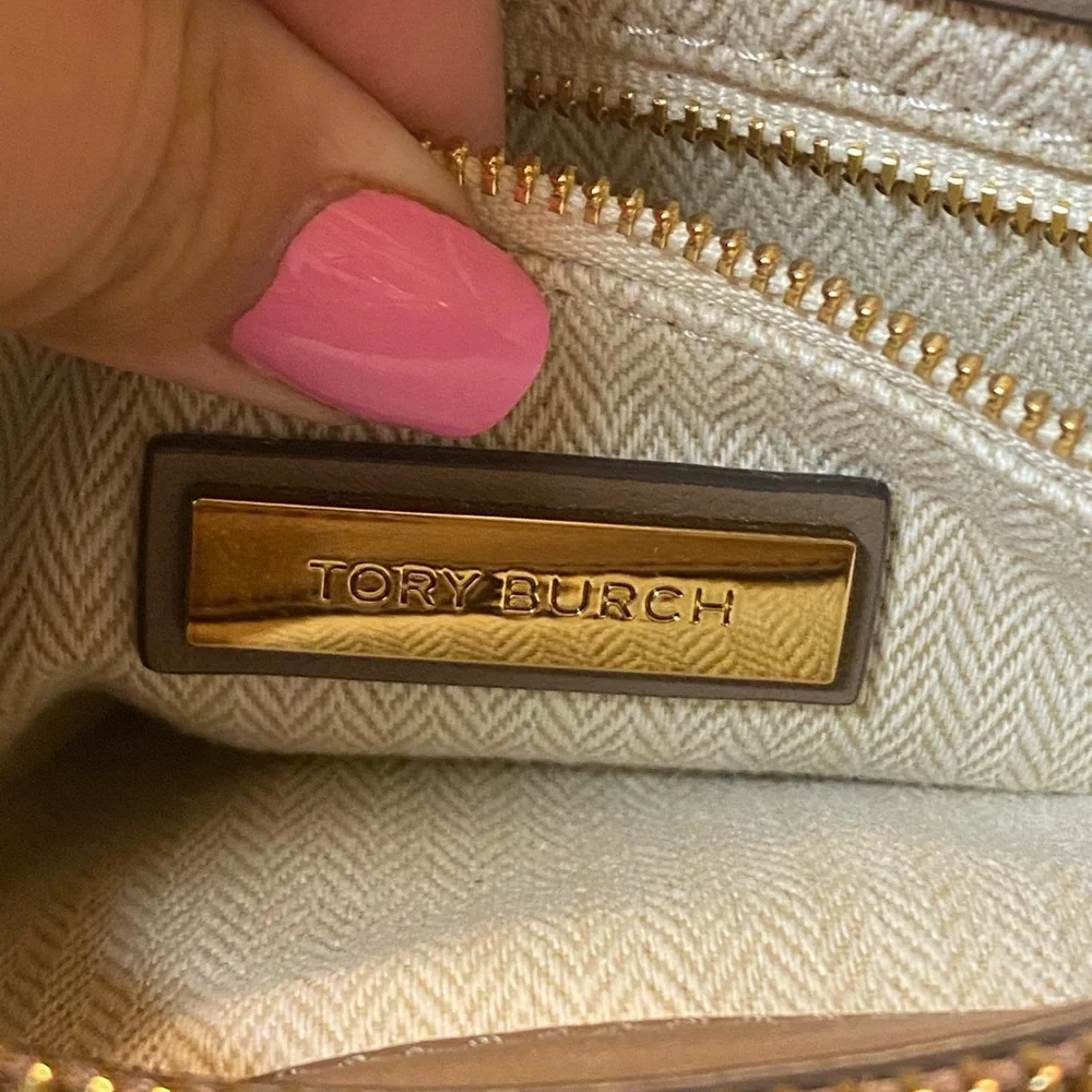 Tory Burch KIRA CHEVRON CONVERTIBLE SHOULDER BAG & Matching Wallet Classic Taupe - Picture 4 of 6